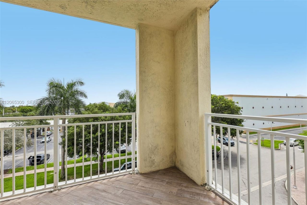 7265 SW 89th St, Unit A314, Miami, FL 33156 Photo