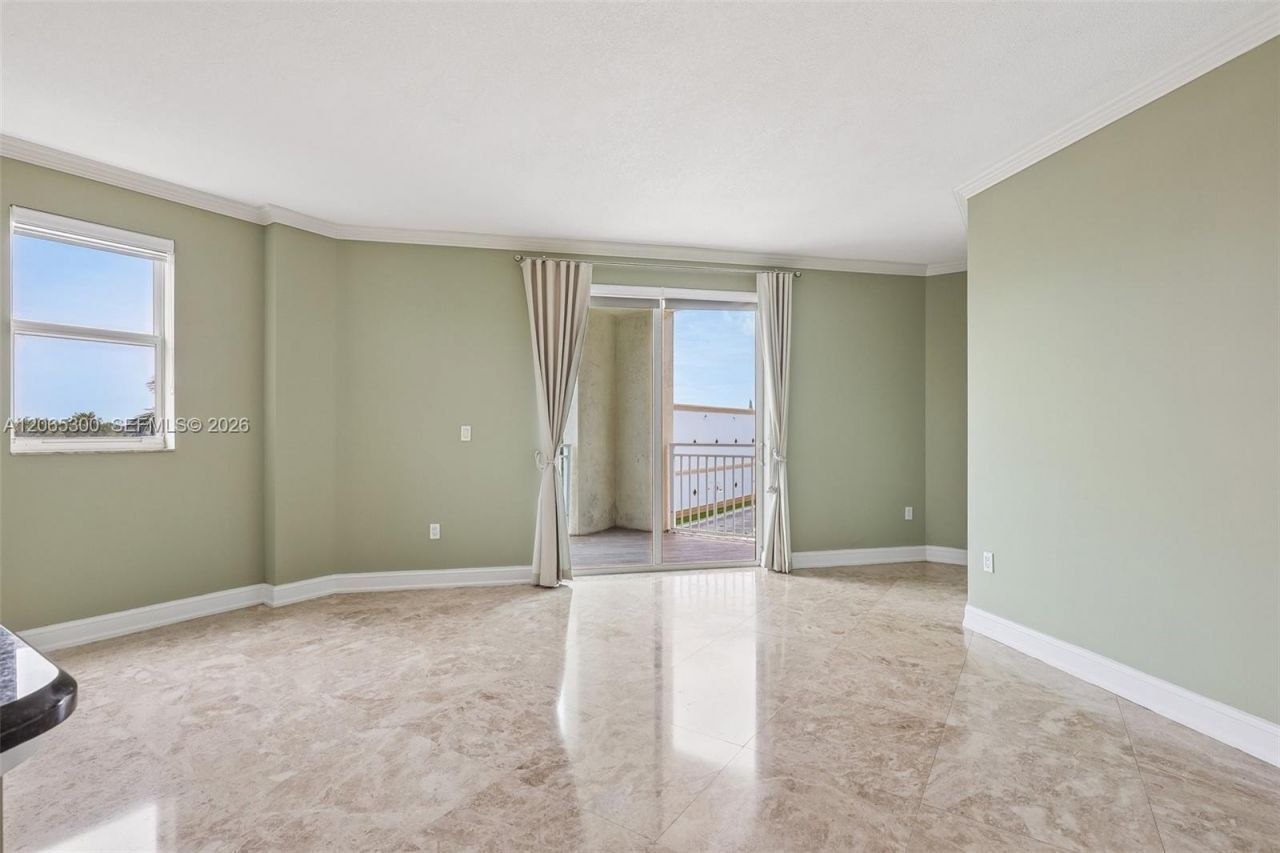 7265 SW 89th St, Unit A314, Miami, FL 33156 Photo