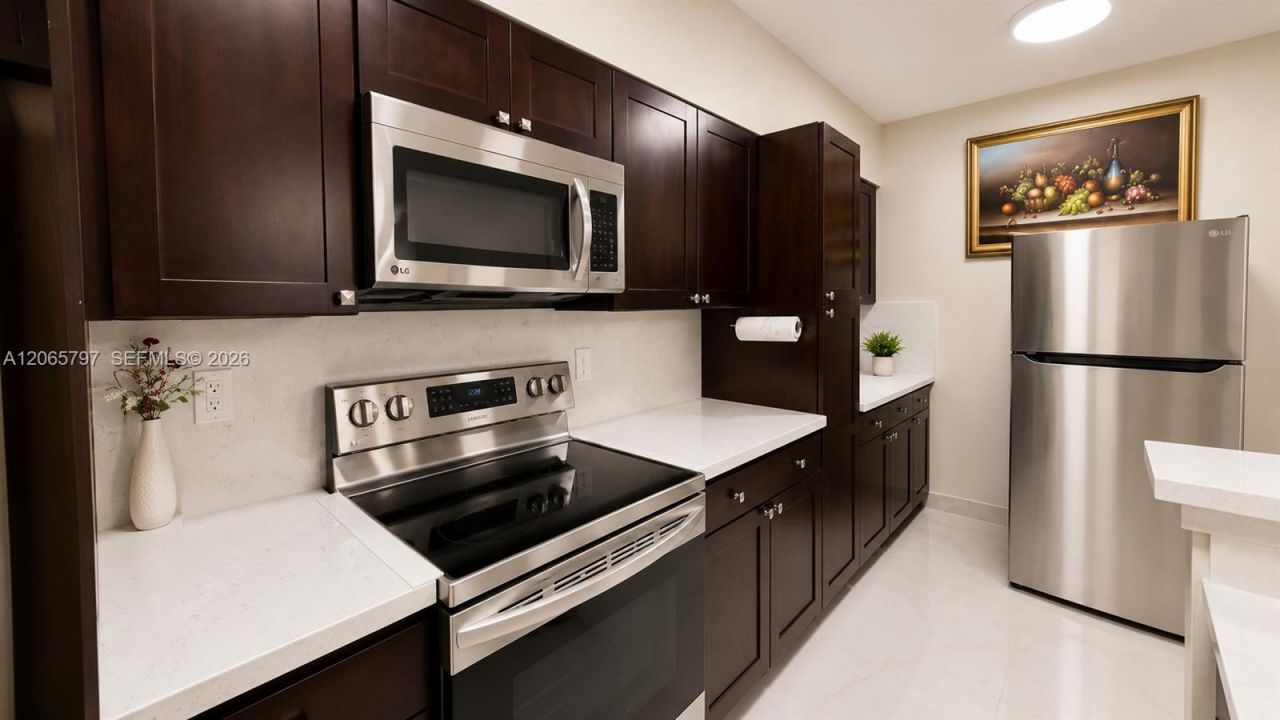 10294 S Fox Trail Rd S , Unit 704, Royal Palm Beach, FL 33411 Photo
