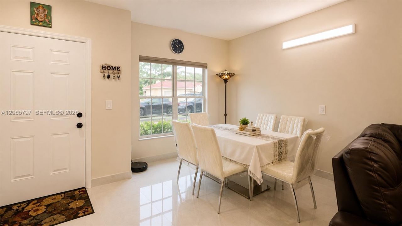 10294 S Fox Trail Rd S , Unit 704, Royal Palm Beach, FL 33411 Photo