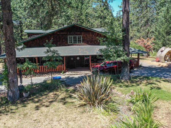 1160 Crow Road, Merlin, OR 97532