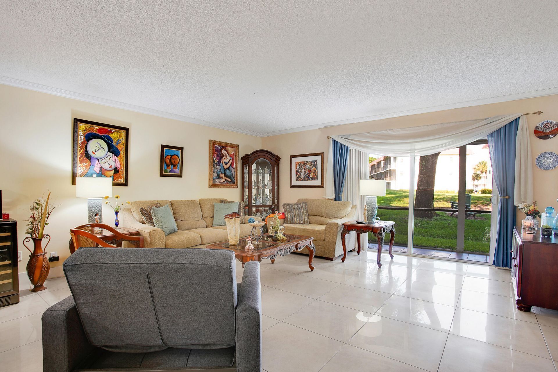211 S Hollybrook Drive, Unit 107, Pembroke Pines, FL 33025 Photo