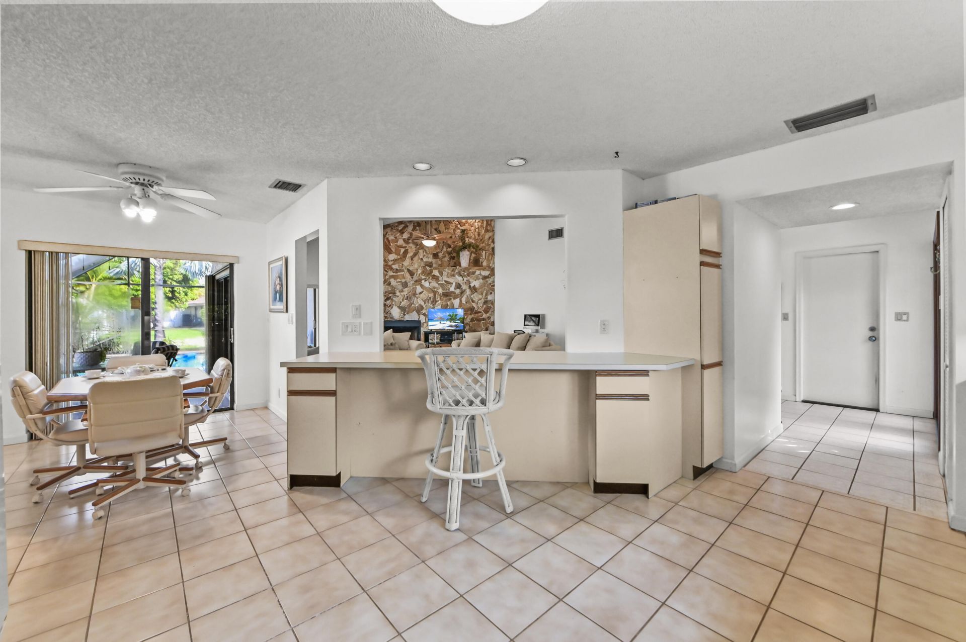 7131 NW 3rd Avenue, Boca Raton, FL 33487 Photo