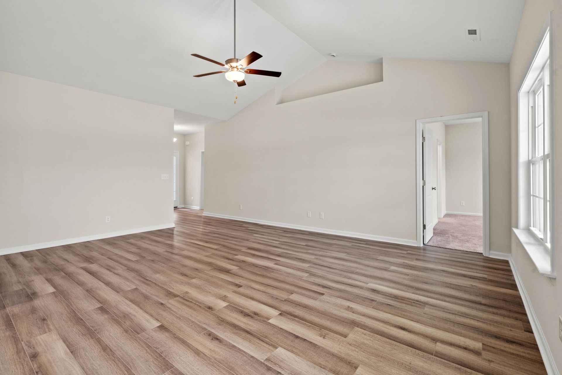 256 Sweetbridge Way Photo 6