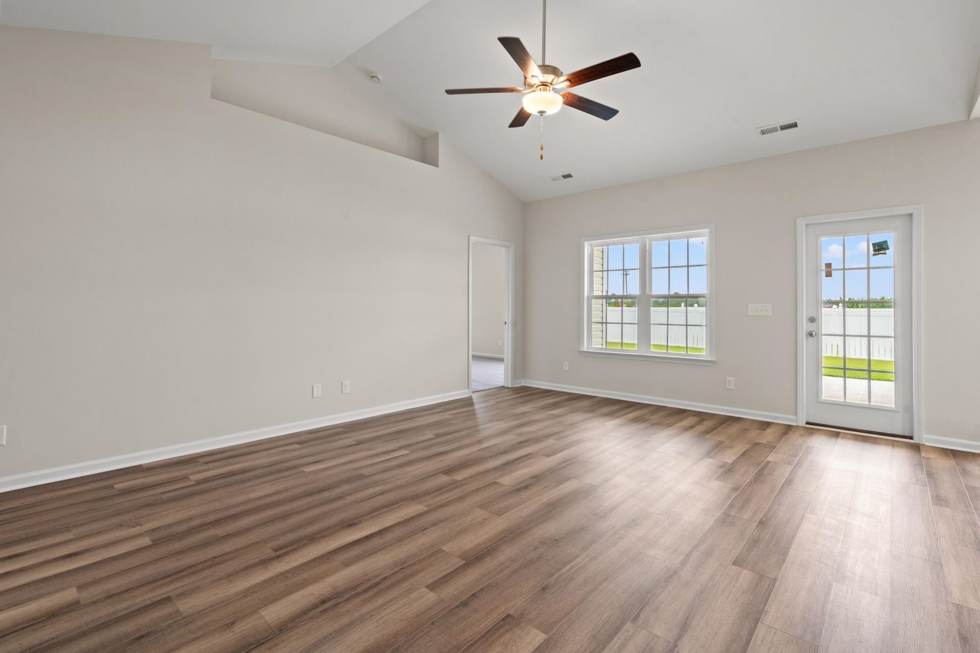 256 Sweetbridge Way Photo 7