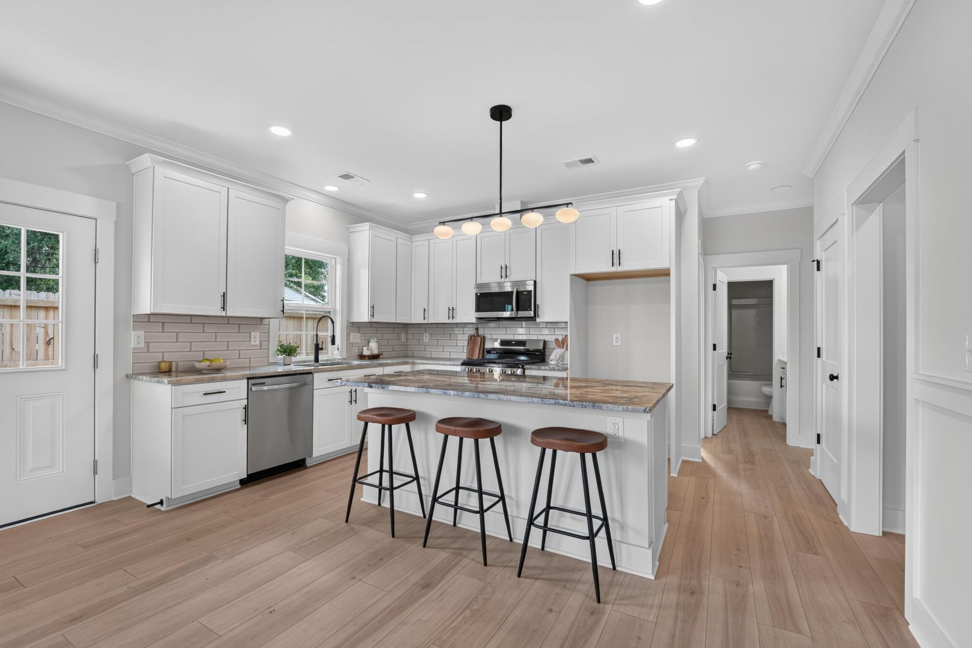 4829 Williams Avenue Photo 12