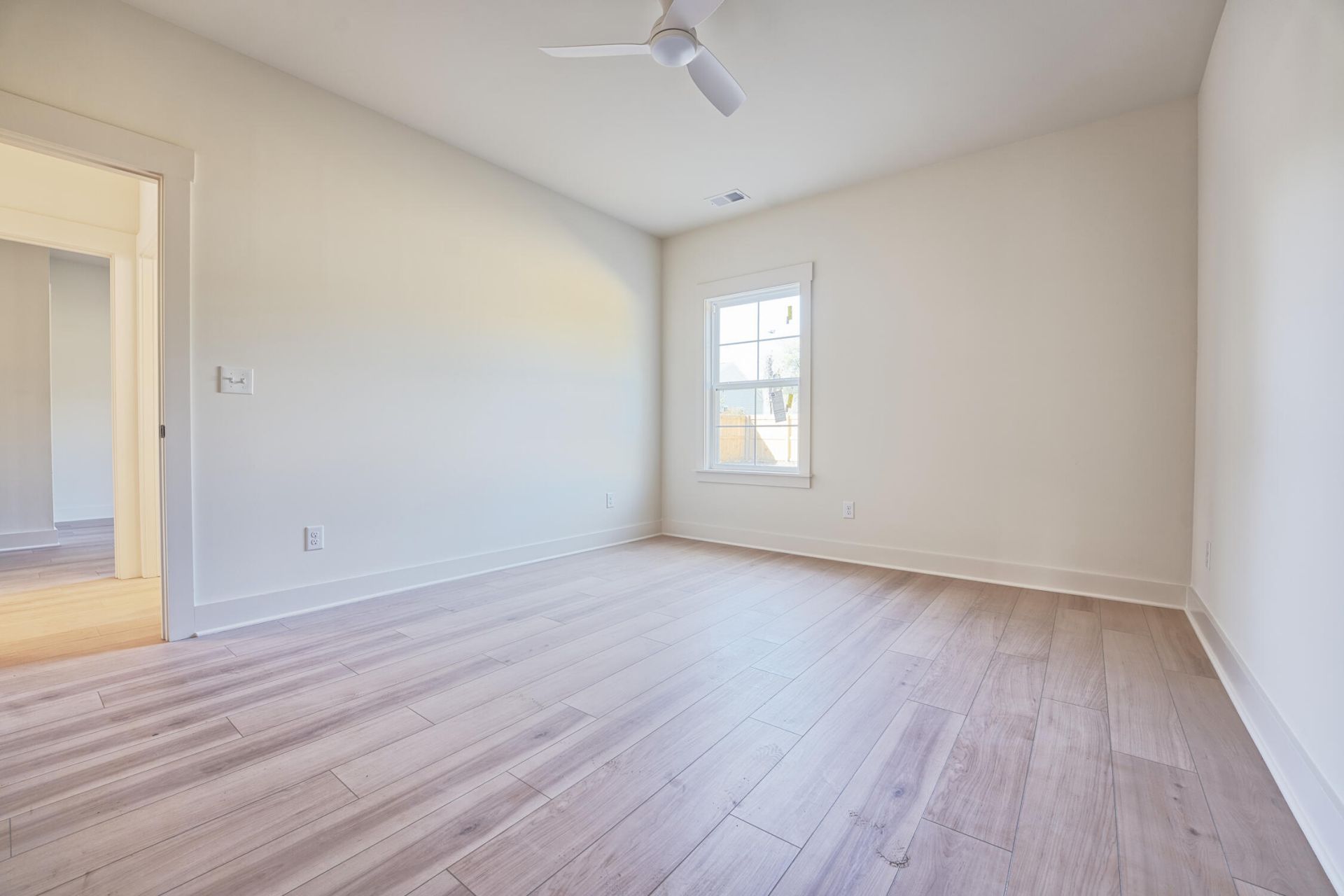 4829 Williams Avenue Photo 31