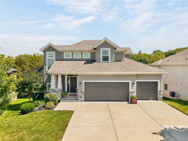8425 Laramie Street, De Soto, KS 66018
