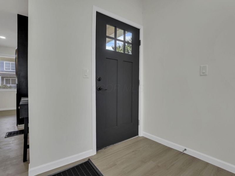 582 Siebert Street, Columbus, OH 43206 Photo 5