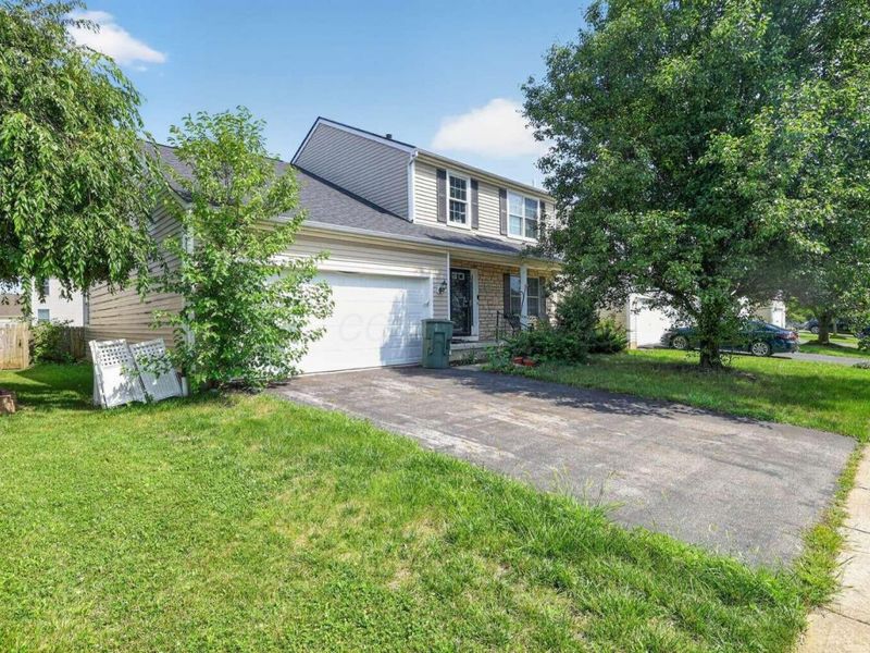 420 Belfair Drive , Galloway, OH 43119 Photo 1
