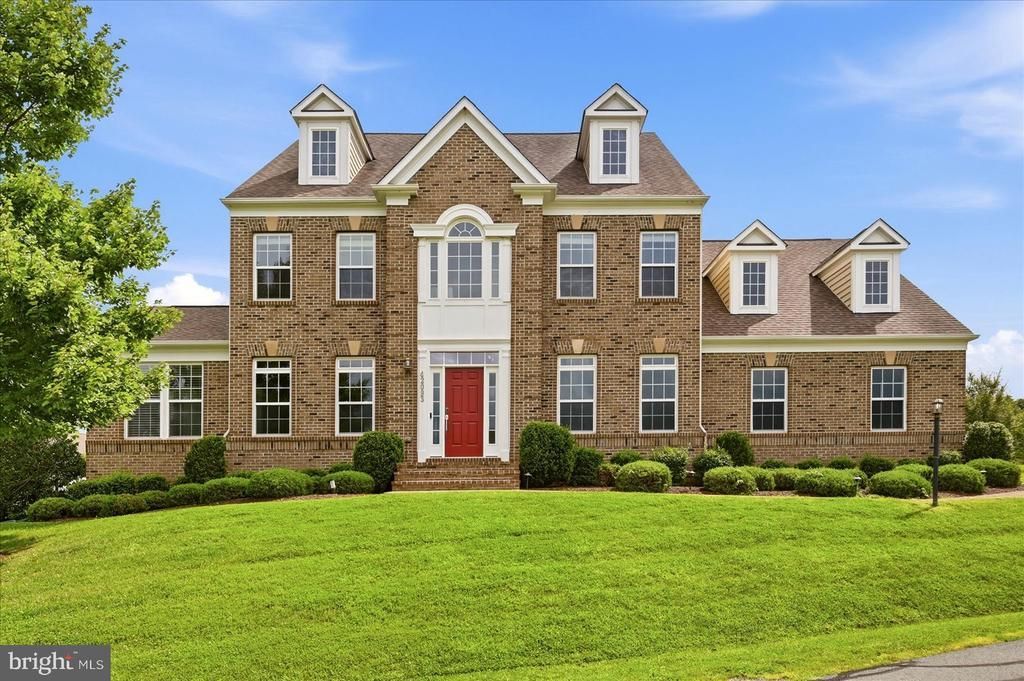 42093 Lochiel Lane, Leesburg, VA 20176 Main Photo