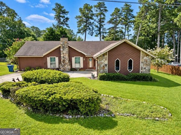 1166 Lakeridge Court, Grayson, GA 30017