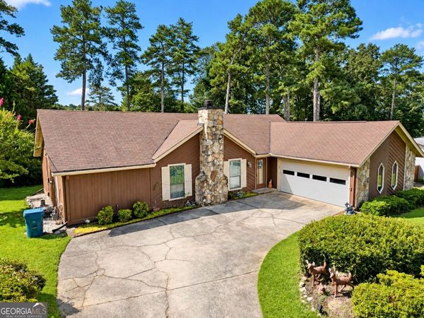 1166 Lakeridge Court, Grayson, GA 30017