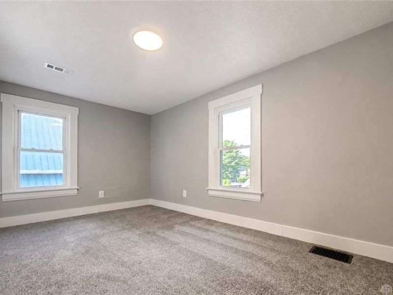 23 N Douglas Avenue, Springfield, OH 45503 Photo 18
