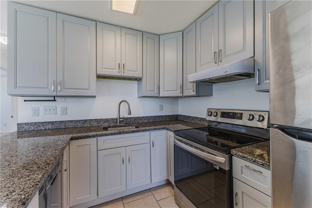16593 Davis Rd , Fort Myers, FL 33908 Photo