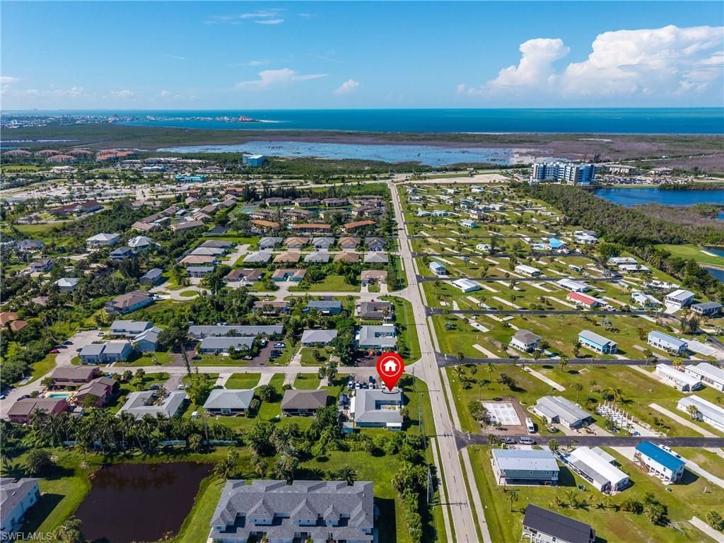 16593 Davis Rd , Fort Myers, FL 33908 Photo