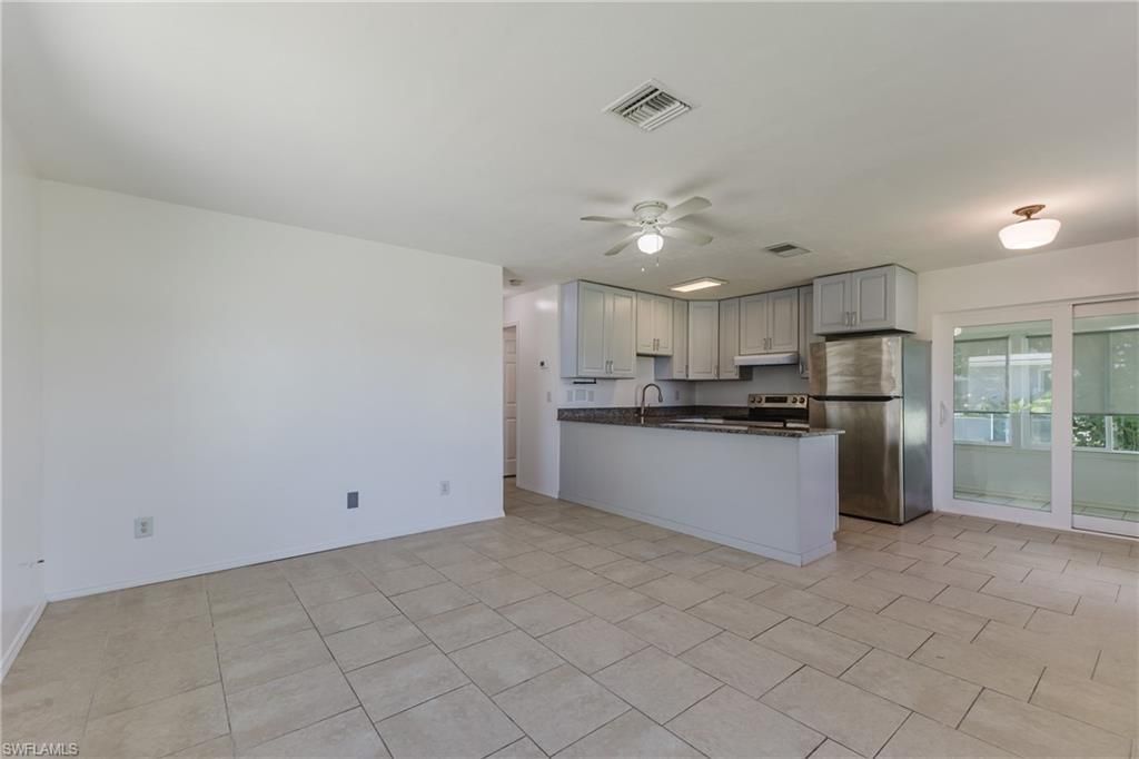 16593 Davis Rd , Fort Myers, FL 33908 Photo