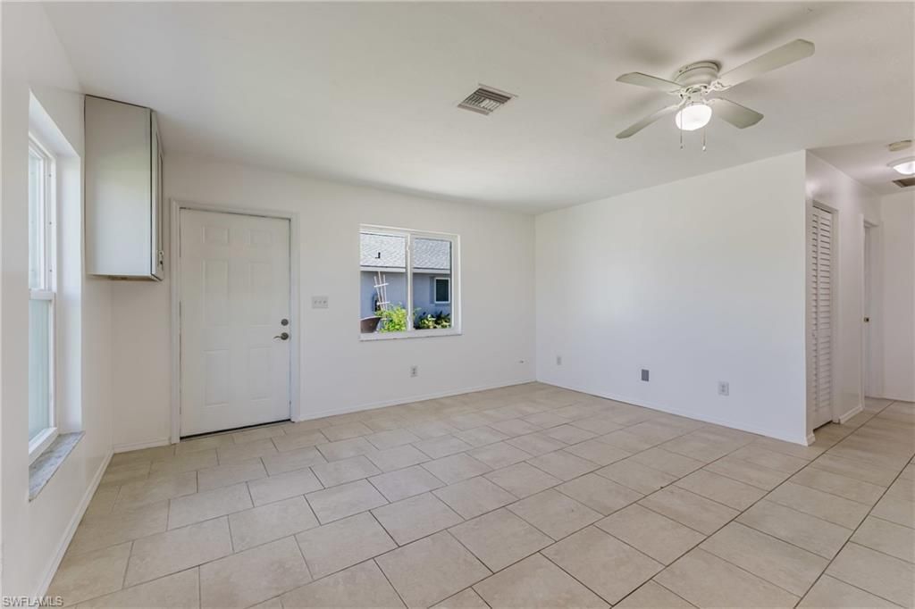 16593 Davis Rd , Fort Myers, FL 33908 Photo