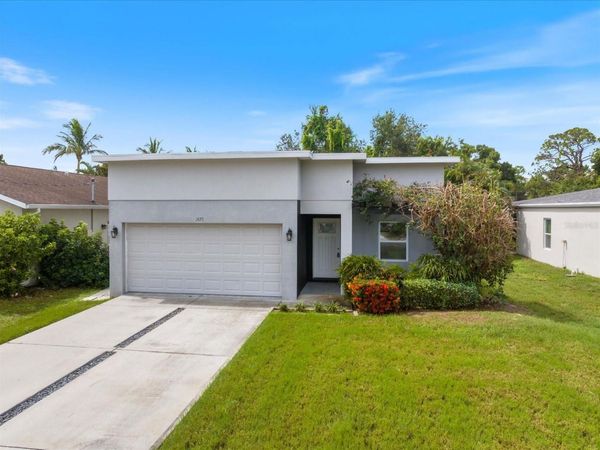 1878 VAMO DRIVE , SARASOTA, FL 34231