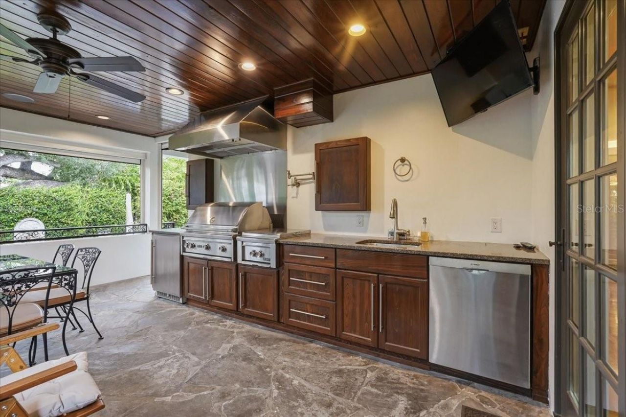 89 Martinique Avenue, Tampa, FL 33606 Photo