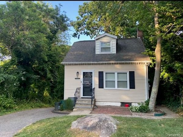 31 Brightwaters , Sound Beach, NY 11789