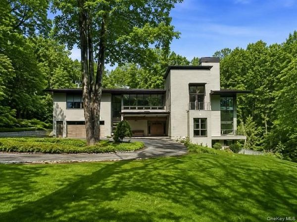17 Fox Run Road , Pound Ridge, NY 10576
