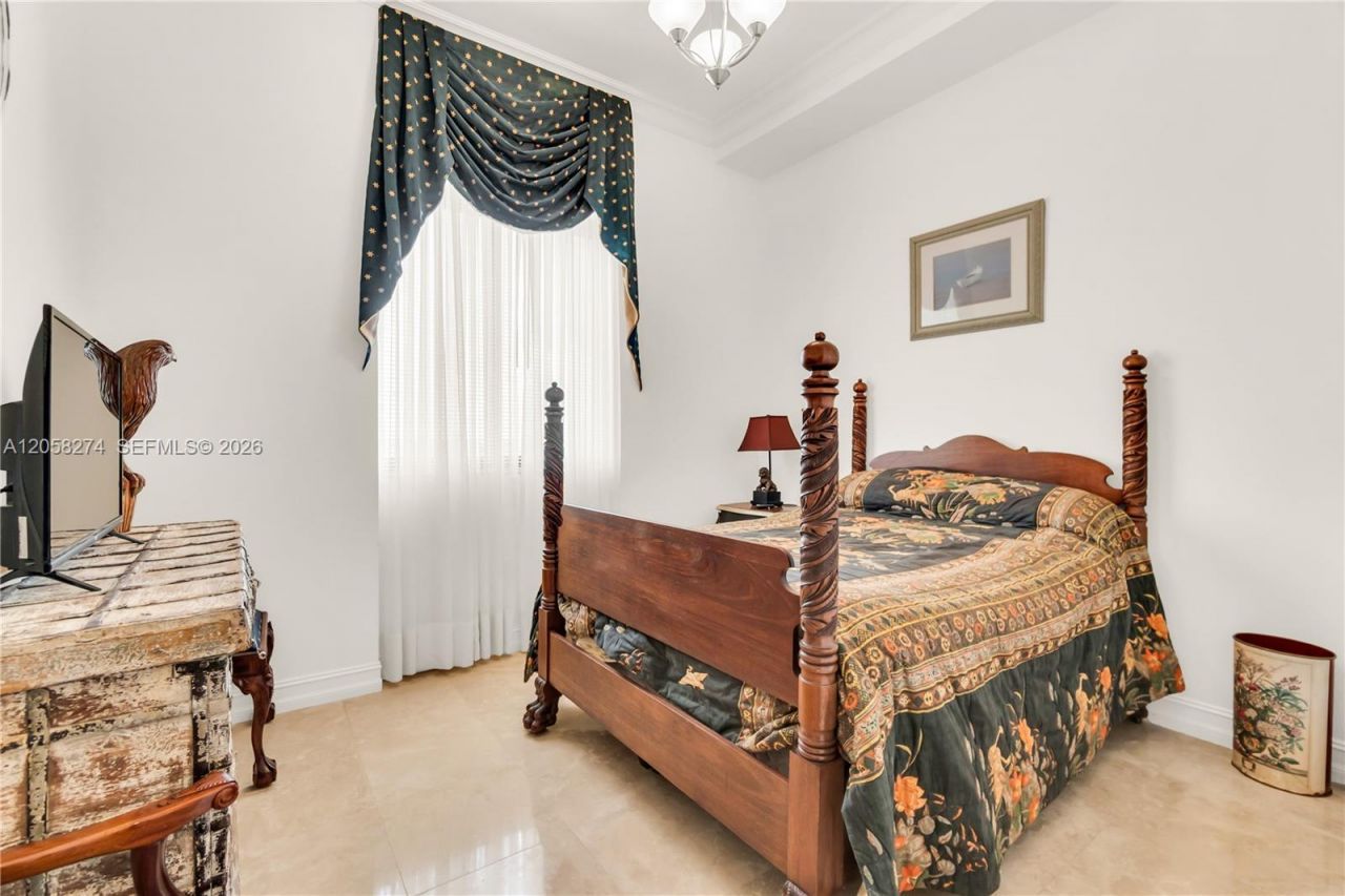 1805 Ponce De Leon Blvd, Unit 624, Coral Gables, FL 33134 Photo