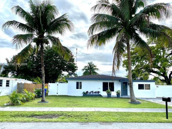 112 Ronald Rd , West Park, FL 33023