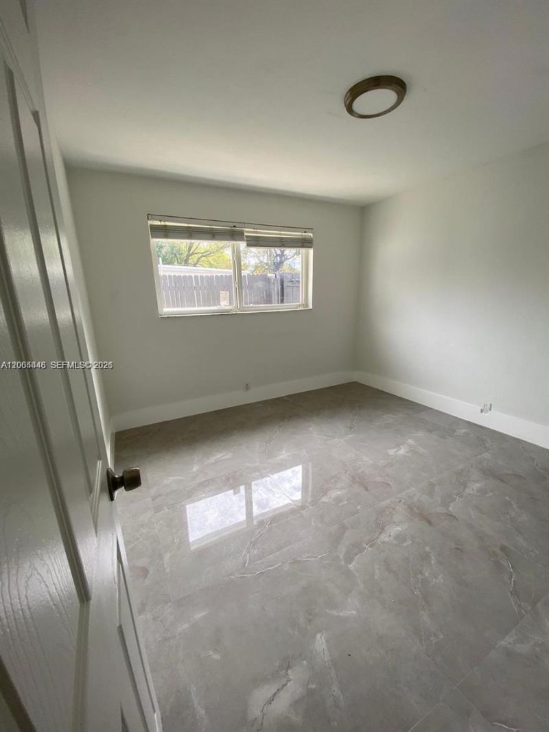 112 Ronald Rd , West Park, FL 33023 Photo
