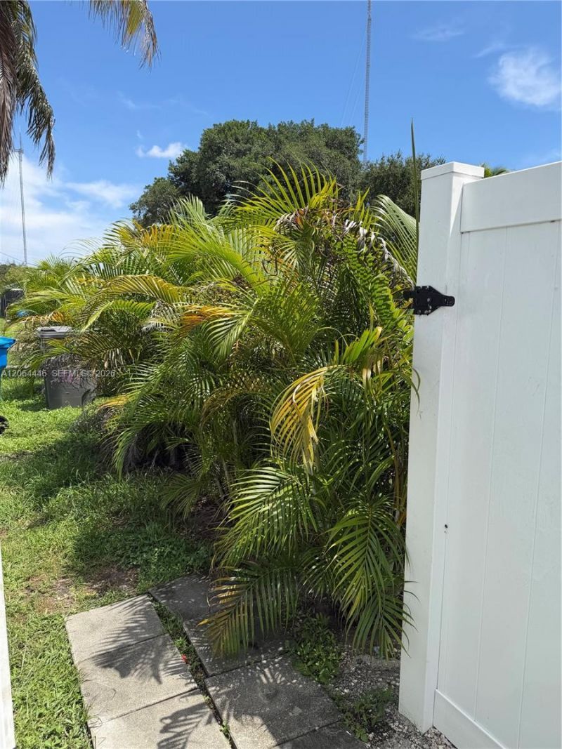 112 Ronald Rd, West Park, FL 33023 Photo