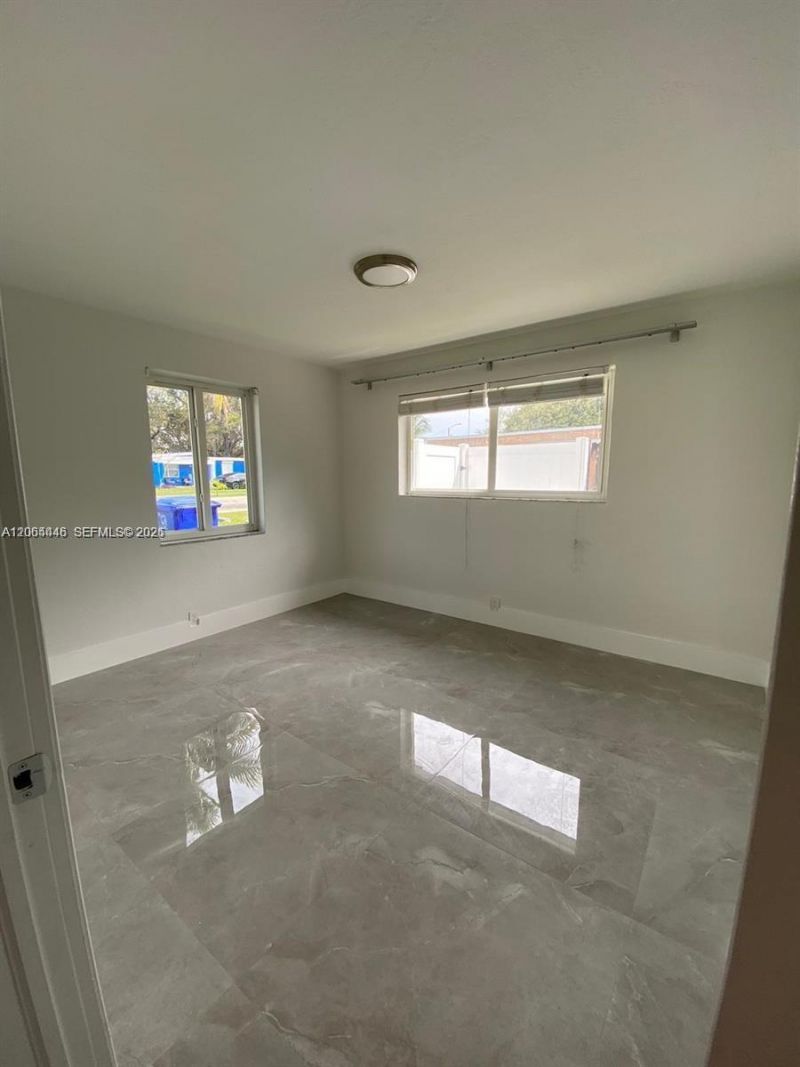 112 Ronald Rd , West Park, FL 33023 Photo