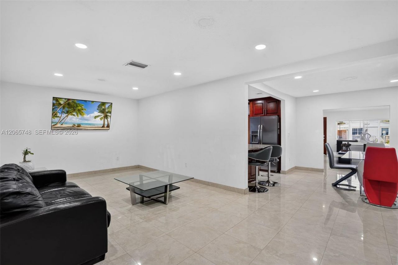 6010 SW 19 St, Miami, FL 33155 Photo