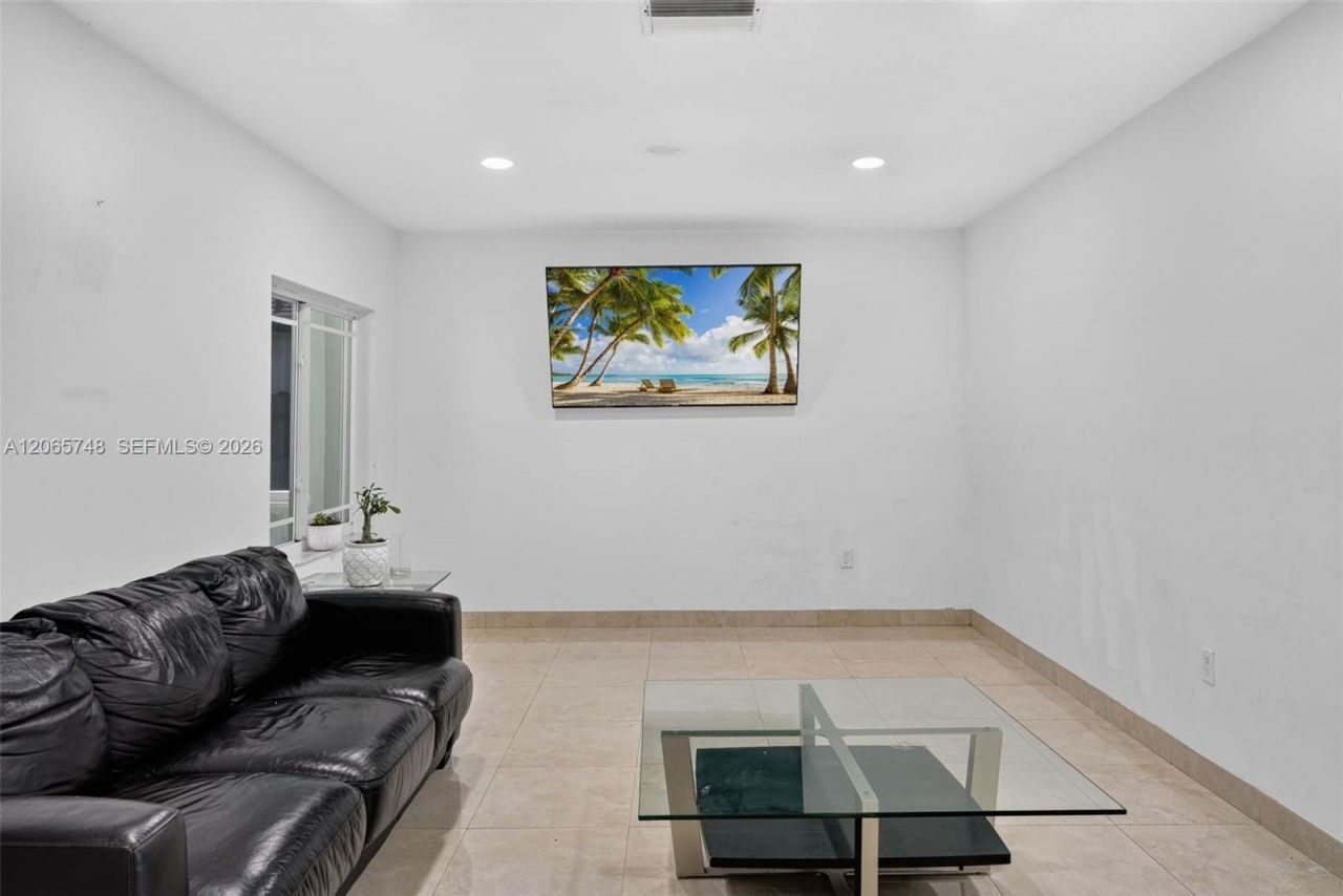 6010 SW 19 St, Miami, FL 33155 Photo