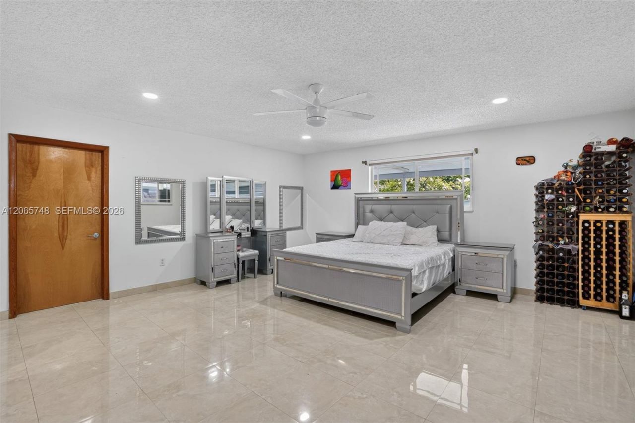 6010 SW 19 St, Miami, FL 33155 Photo