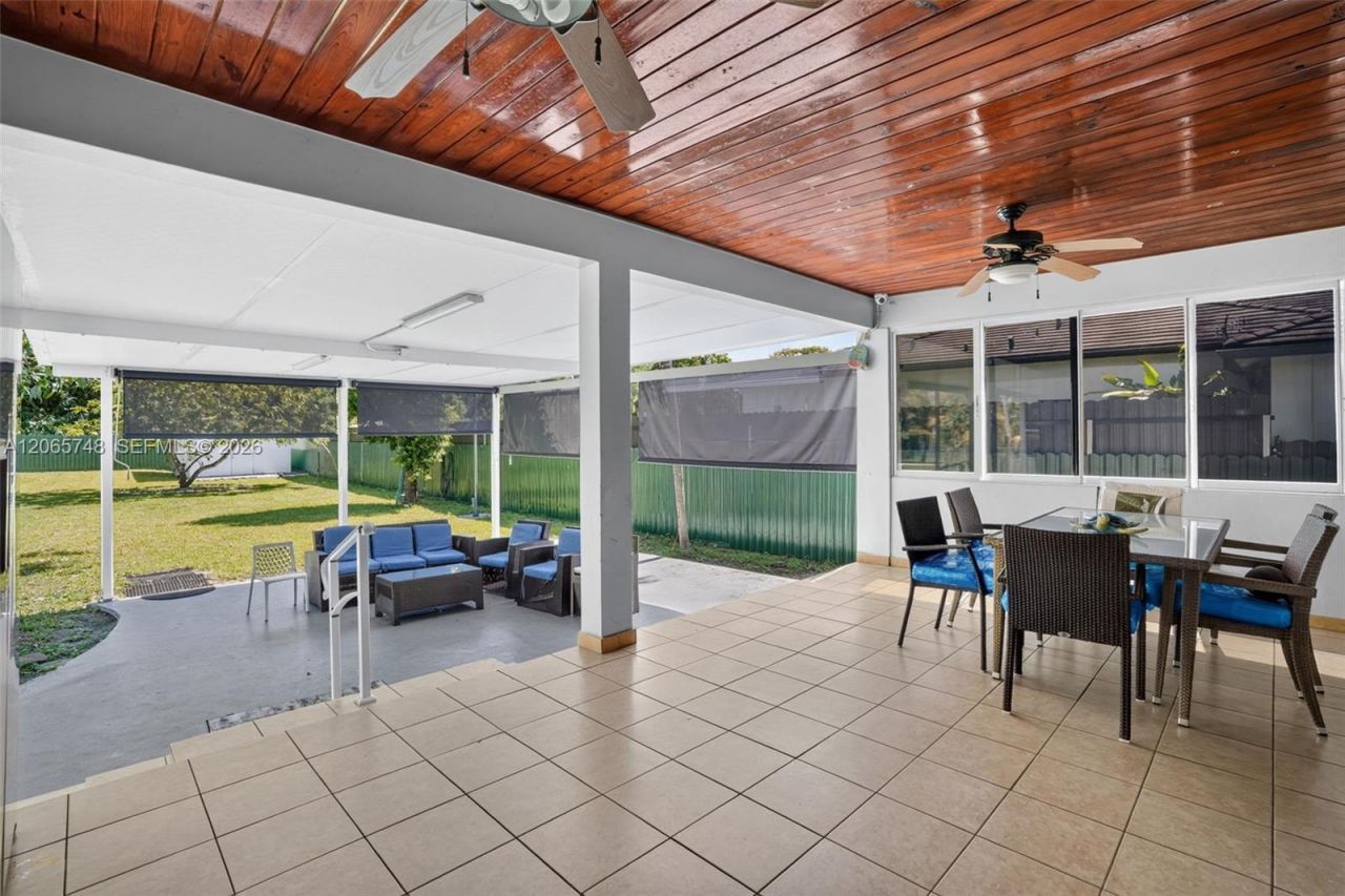 6010 SW 19 St, Miami, FL 33155 Photo