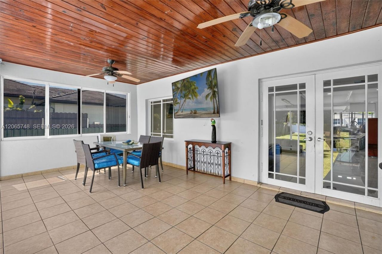 6010 SW 19 St, Miami, FL 33155 Photo