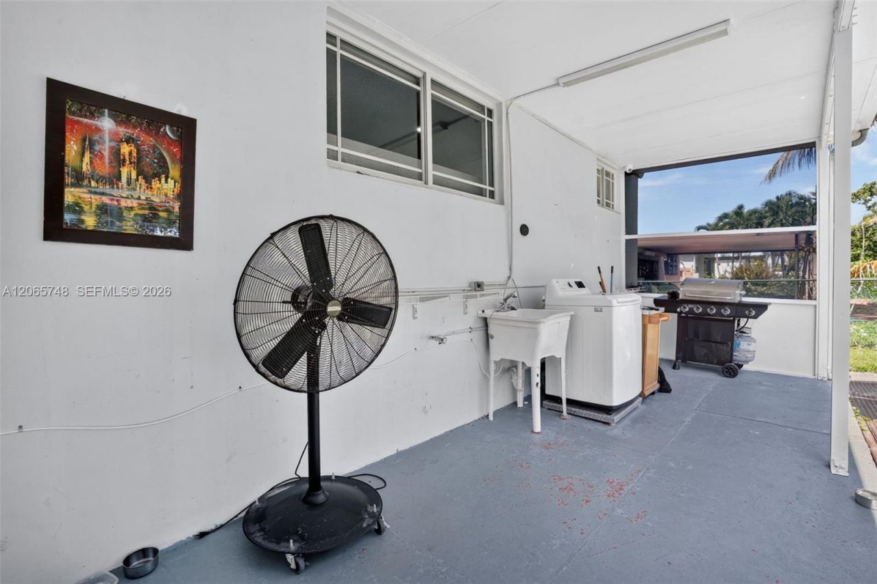 6010 SW 19 St, Miami, FL 33155 Photo