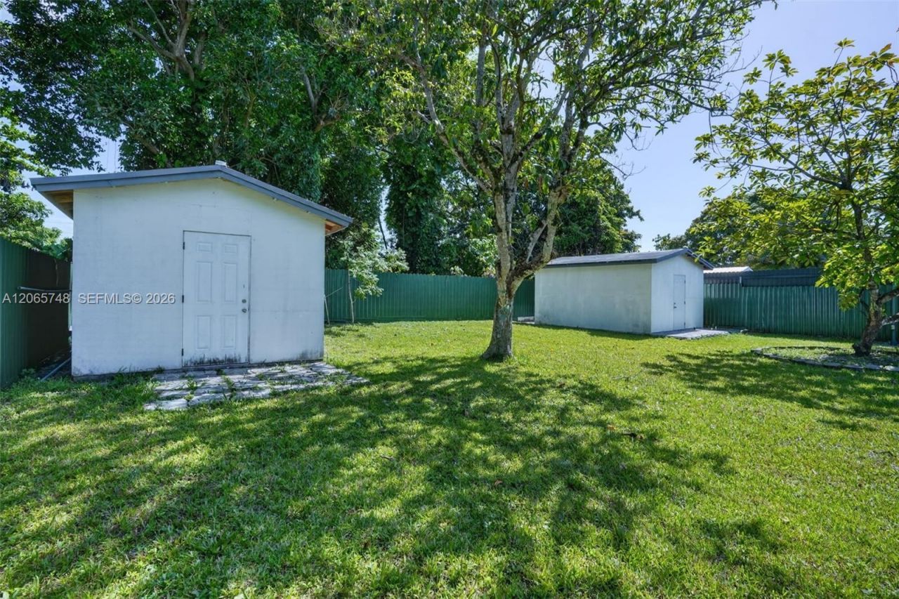 6010 SW 19 St, Miami, FL 33155 Photo