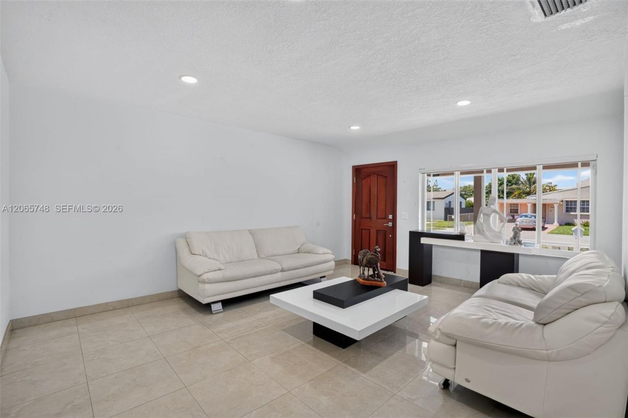 6010 SW 19 St, Miami, FL 33155 Photo