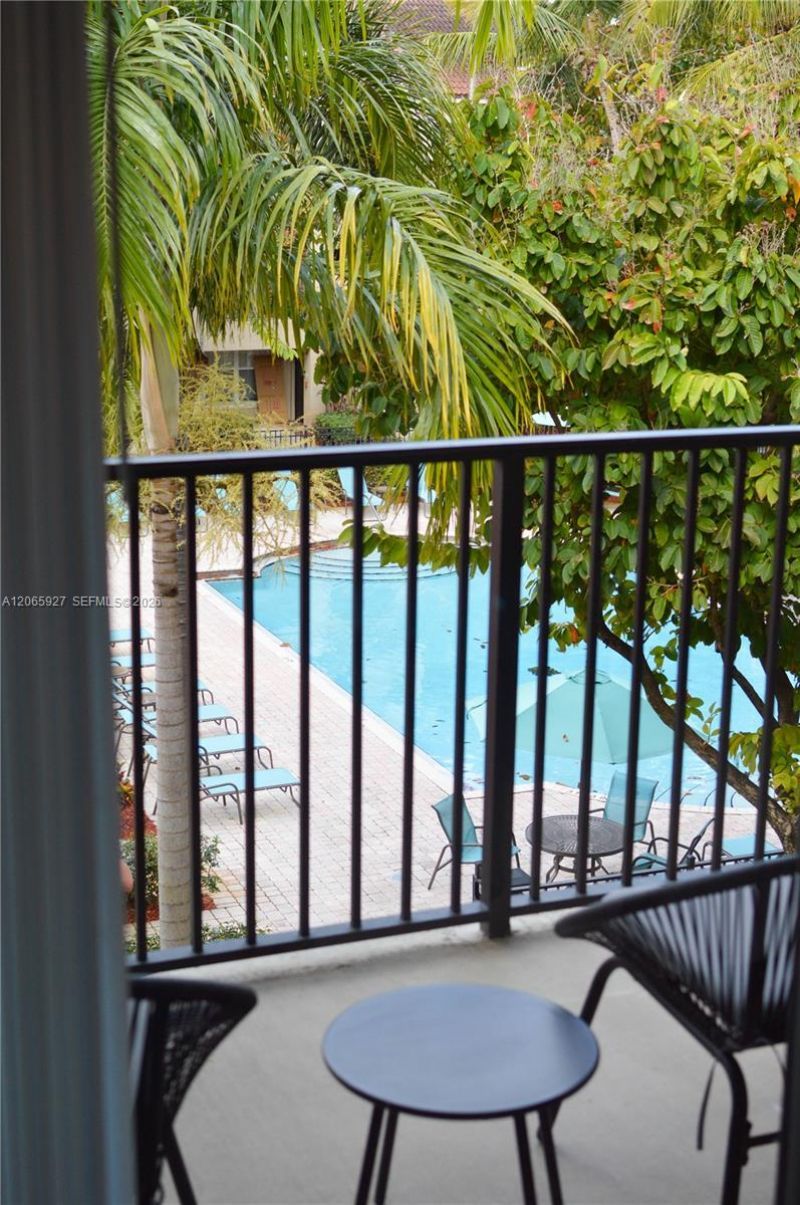 5840 W Sample Rd , Unit 305, Coral Springs, FL 33067 Photo