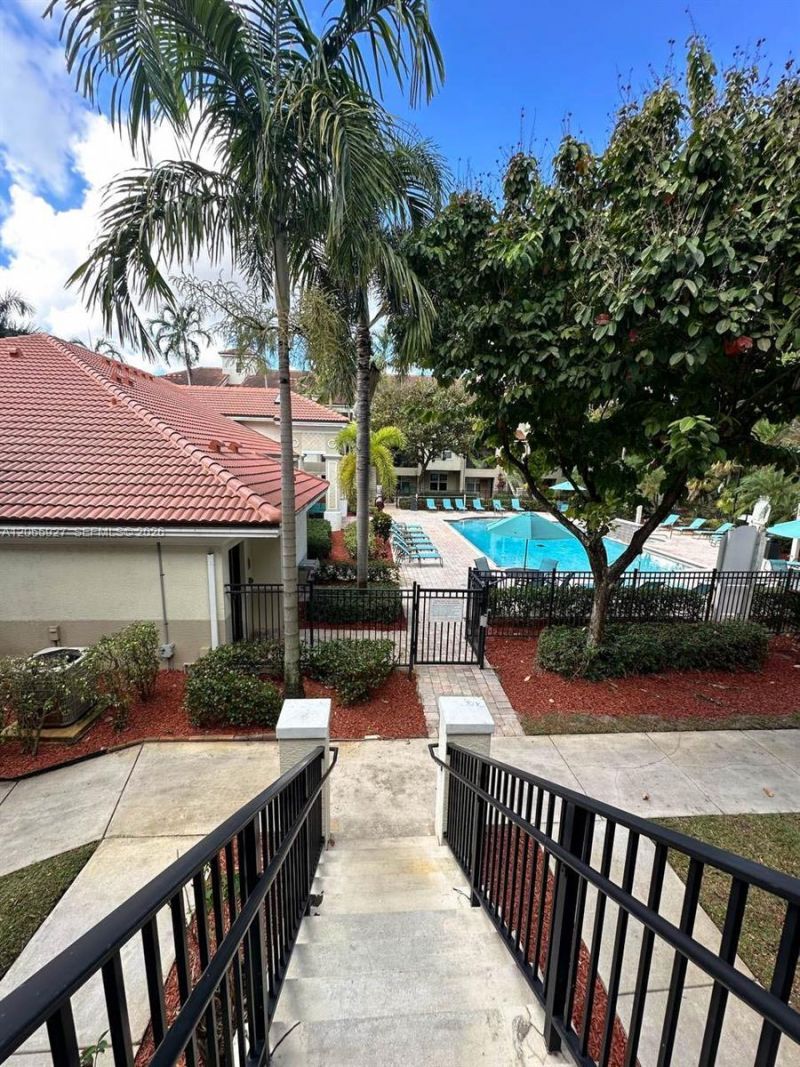 5840 W Sample Rd , Unit 305, Coral Springs, FL 33067 Photo