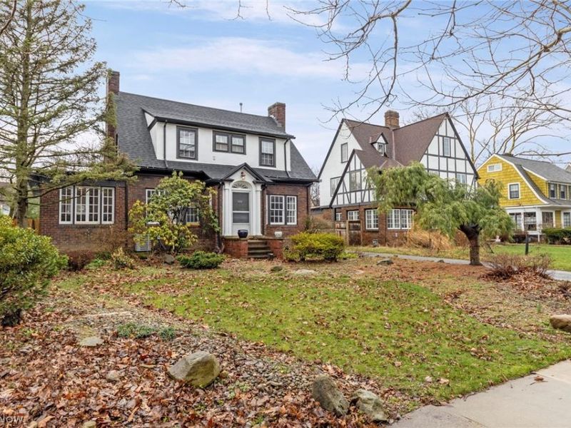 3172 Warrington Road, Shaker Heights, OH 44120 Photo 4