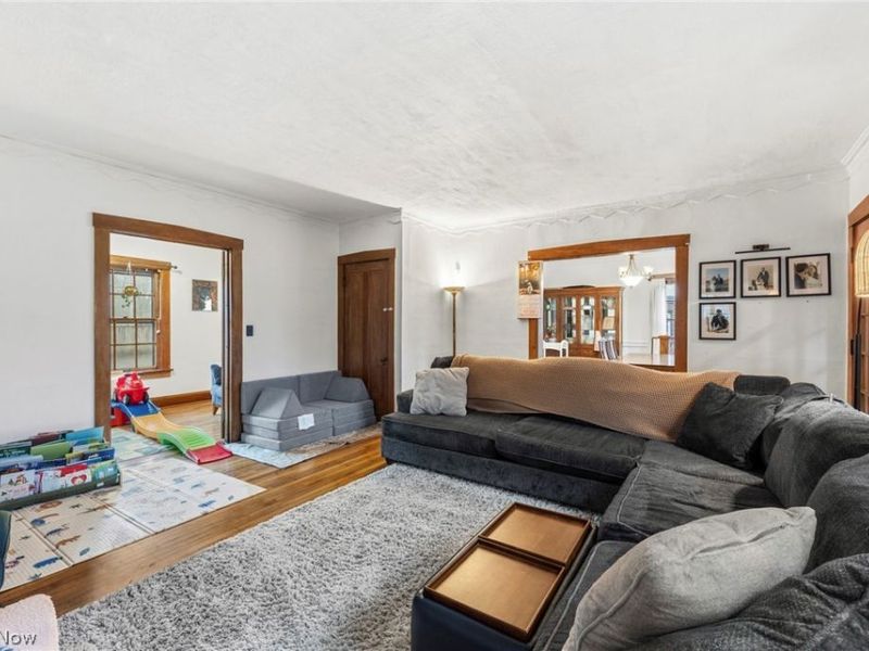 3172 Warrington Road, Shaker Heights, OH 44120 Photo 8