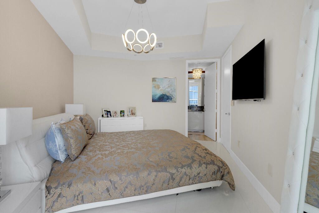15811 Collins Avenue, Unit 2207, Sunny Isles Beach, FL 33160 Photo