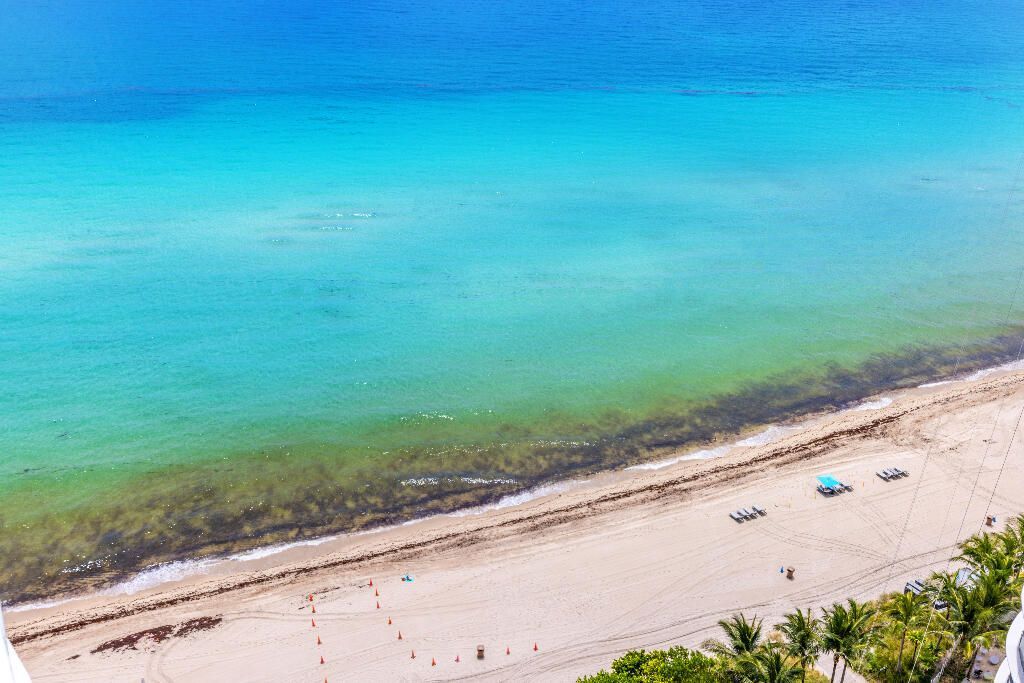 15811 Collins Avenue, Unit 2207, Sunny Isles Beach, FL 33160 Photo