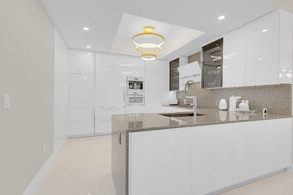 15811 Collins Avenue, Unit 2207, Sunny Isles Beach, FL 33160 Photo