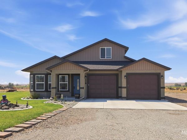 178 E Syringa Loop, Shoshone, ID 83352
