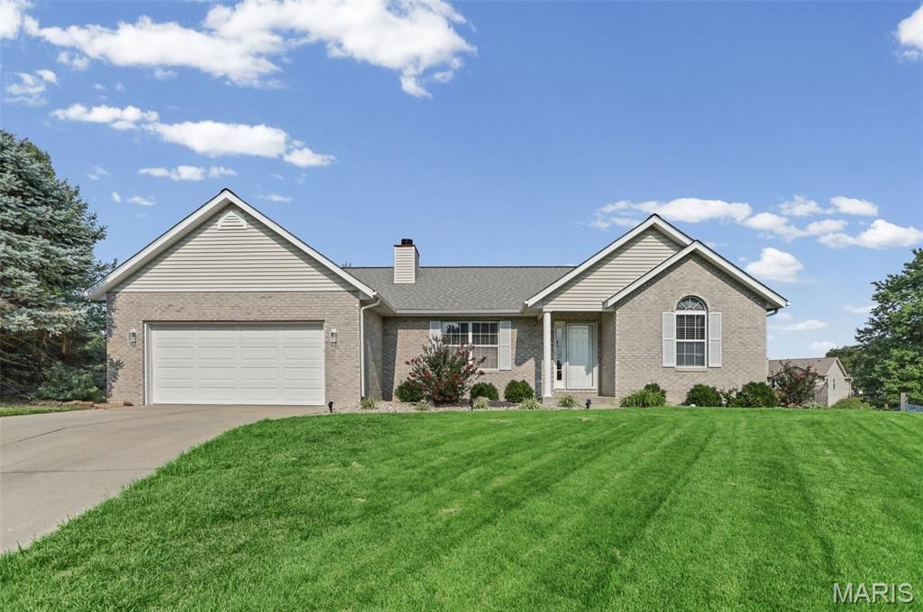 5207 Loyola Court, Fairview Heights, IL 62208 Main Photo