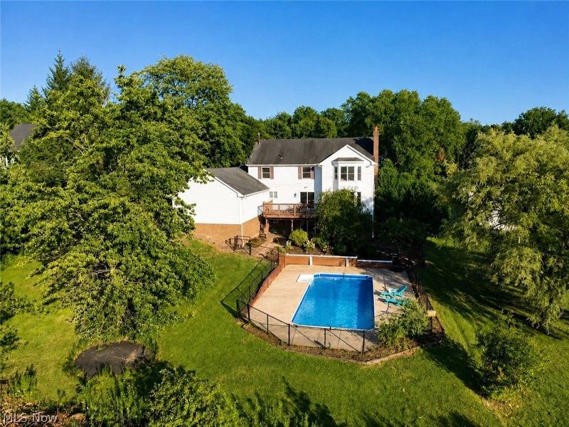111 Waverly Lane, Chagrin Falls, OH 44022 Photo 4