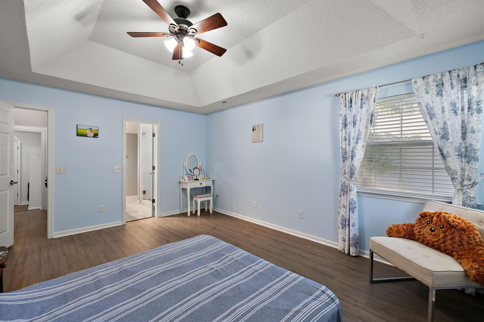 1379 Center Lake Drive Photo 12